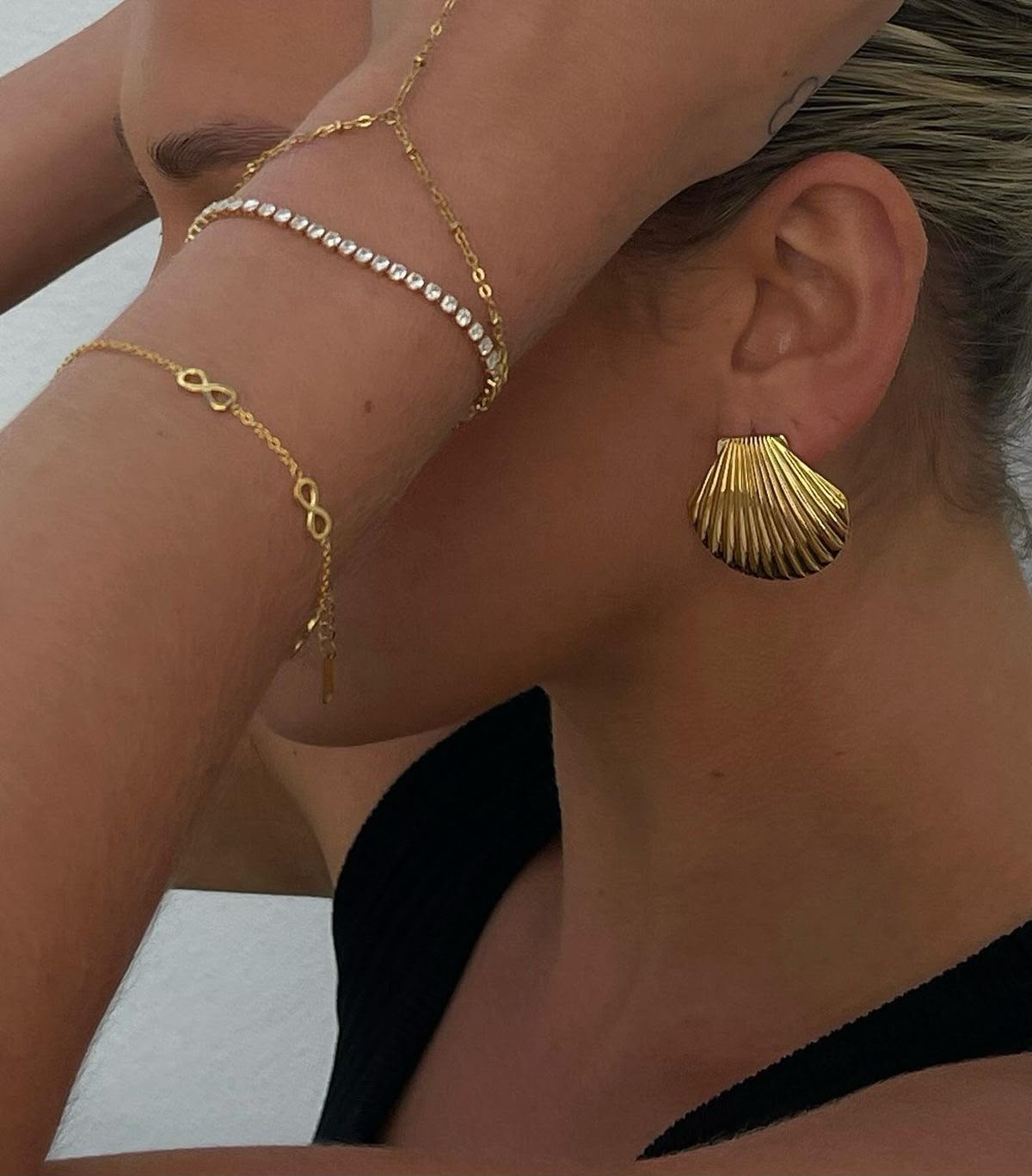 SHELL EARRINGS